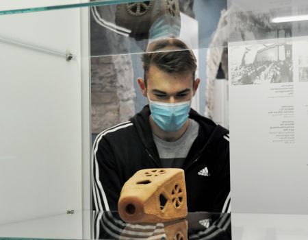 Vom vergeblichen Versuch, das Weihnachtsfest abzuschaffen: Öffentlicher Rundgang durch die Dauerausstellung „Ideologie und Terror der SS“ am kommenden Sonntag, 12. Dezember in der Wewelsburg (Foto: Kreismuseum Wewelsburg)